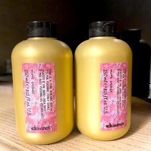 Davines- This is a Curl Building Serum